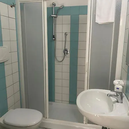 Πανσιόν Chiusurelle Room & Suite